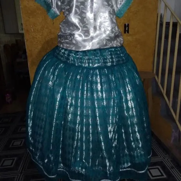 Conjunto Verde e Prata Veste até o m