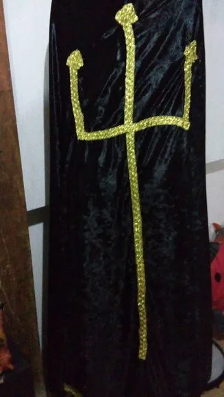capa de exu preta e vermelha - artesanato de Ateliê Ofatemi
